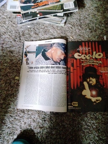 XXL Magazine May 2002 Suge Knight And The New Heavy Hitters We Thuggin' - Picture 2 of 4