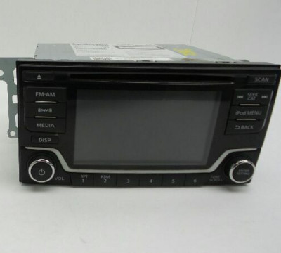 2017-2019 Nissan Sentra Radio Receiver Display Screen AM/FM/CD Player OEM