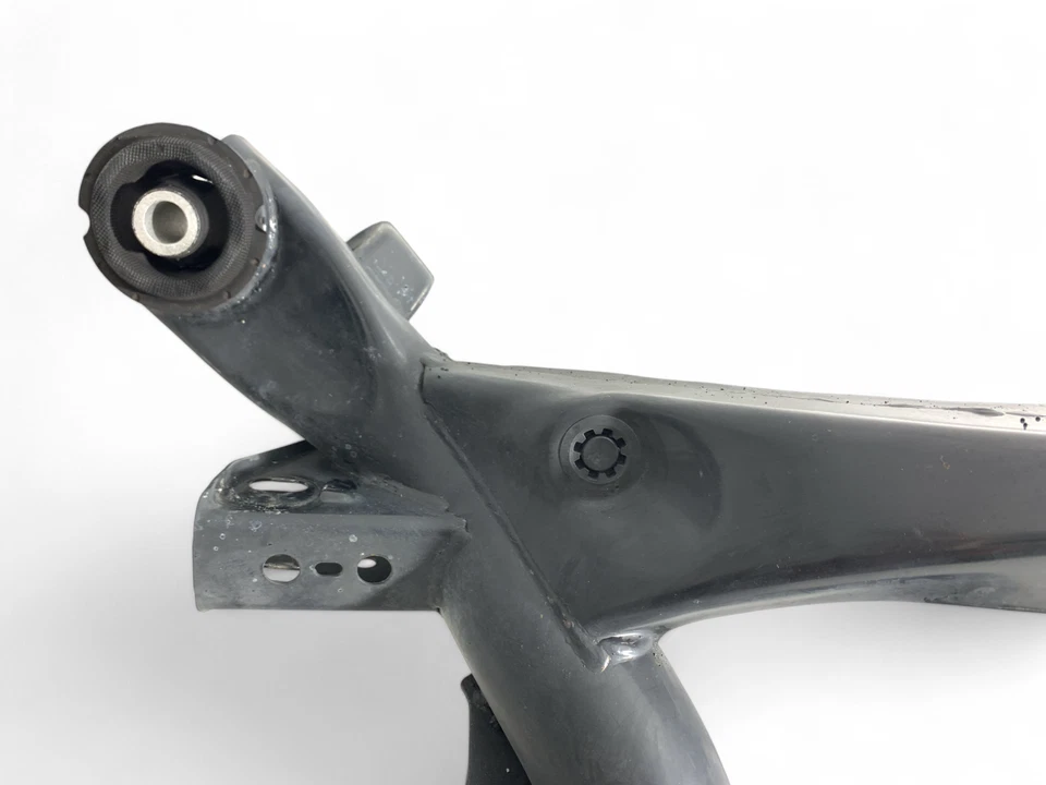 Lexus IS300 2001-2005 subchasis trasero travesaño suspensión cuna 898 #A61 Foto 3 de 4