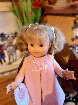 poupee mode et travaux marie francoise neuve avec une tenue neuve superbe - Photo 1/4