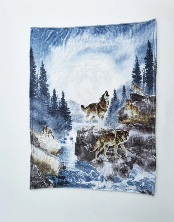 New 50" x 60" Full Moon Wolves Wolf Pack Mink Faux Fur Throw Blanket Super Soft - Image 3 of 3