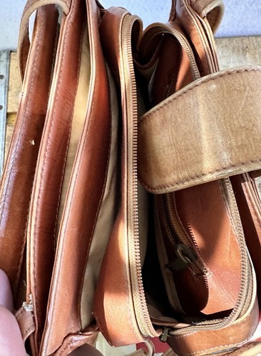 VTG Leather Purse Brown Brass Travel Keychain POCKETS 90s Retro - Picture 5 of 5