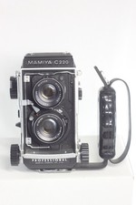 Mamiya C220 Professional TLR Film Camera  MAMIYA-SEKOR 80mm F3.7 Lens