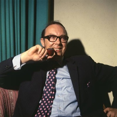 British comedian Eric Morecambe born John Eric Bartholomew one hal- Old Photo 1