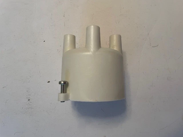 Volvo 240 Distributor Cap by Intermotor  #1306210   New Aftermarket - Image 4 of 4