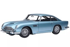 AutoArt 1/18 Aston Martin DB5 Light Blue Pearl Composite Model Car