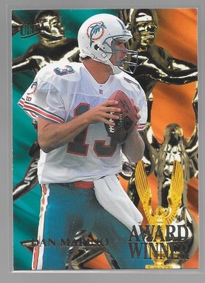 Dan Marino Miami Dolphins 1995 Fleer Award Winner Insert Football Card #3