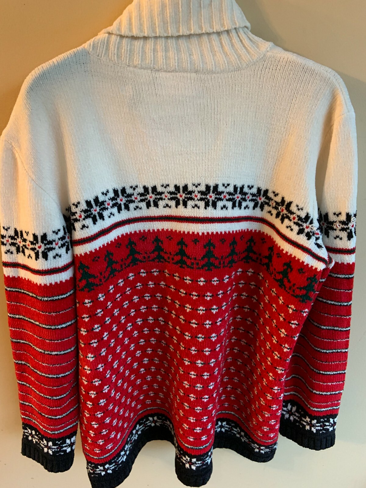 VINTAGE RUSS UGLY CHRISTMAS TURTLENECK 