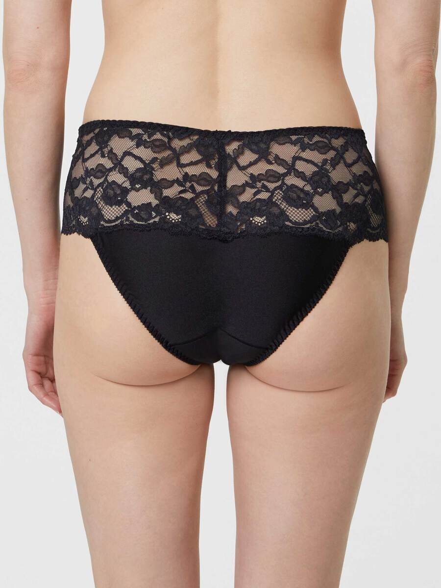 DARJEELING SHORTY STRING TAILLE S MODELE SARAH COULEUR NOIR REF 04411S5