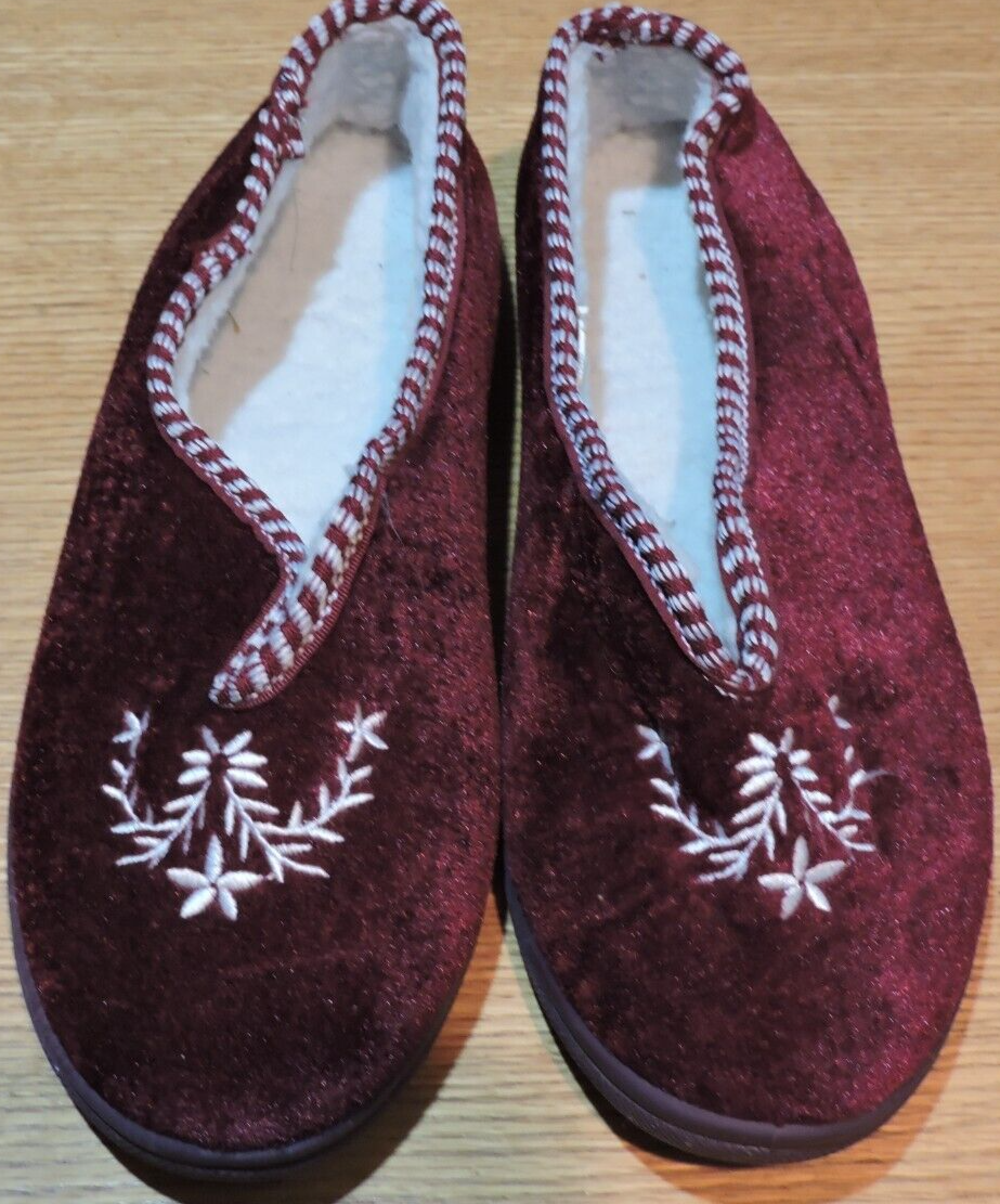 SAOLA Suola piatta in gomma foderata in microfibra pile mirtillo rosso senza marchio TG 9M ricamata