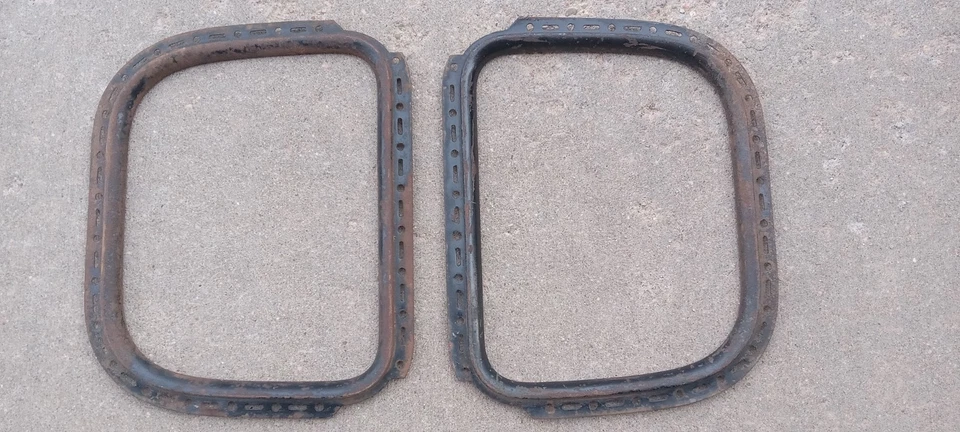 Ford Modelo A 1928-1929 cupé esquinas y molduras de decoración de ventana trasera Foto 2 de 4