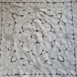Vintage Madeira handbestickte Tischdecke 42" gewaschen