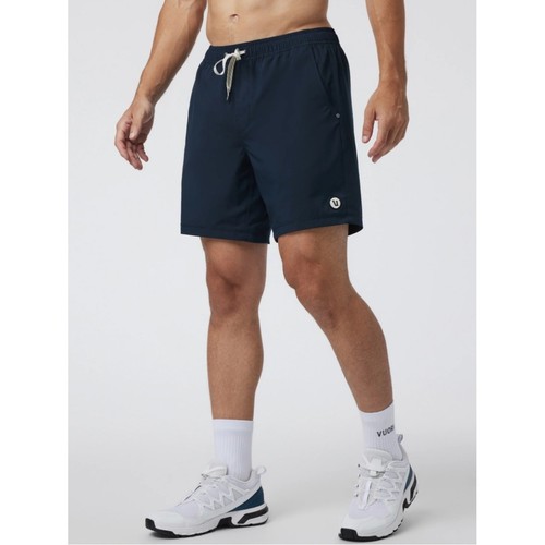 Vuori Kore Short Lined 7" size XL