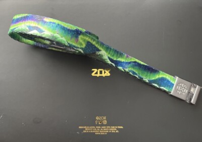 zox hoodie String LIVE IN THE MOMENT *Northern Lights* Version1-