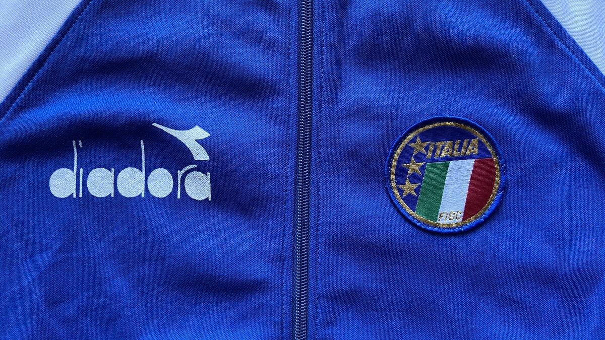 ITALY 1990 1992 FOOTBALL SOCCER TRACK TOP JACKET DIADORA sz ITALY 1990 1992 FOOTBALL SOCCER TRACK TOP JACKET DIADORA sz