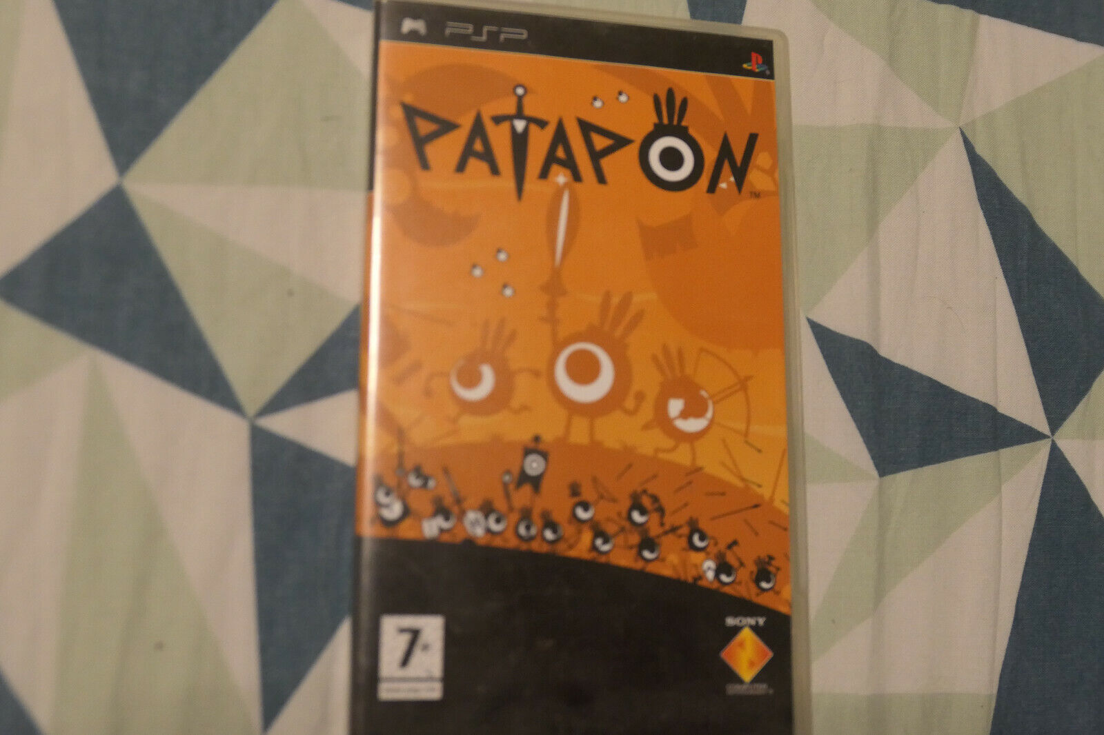 Jeu PSP - PATAPON (Version Promo not for resale)