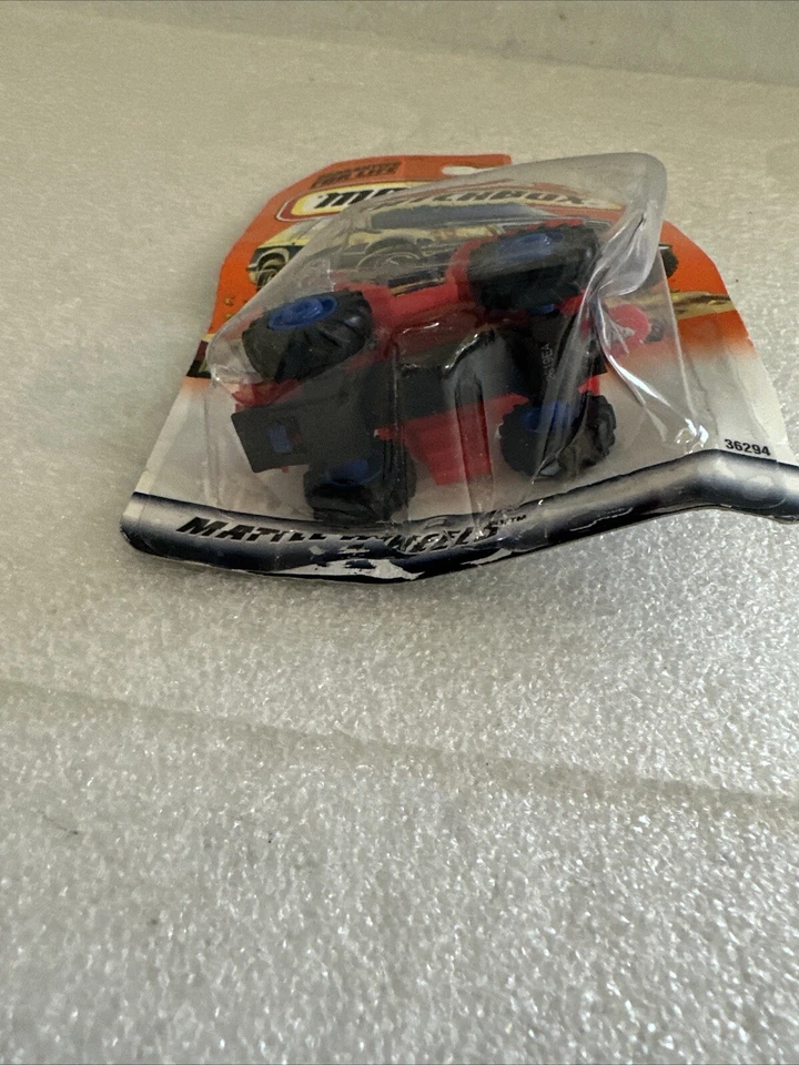 1999 Mercedes-Benz Trac 1600 Turbo #90 Blue/red Matchbox 36298 Farm series 18 - Image 2 of 4