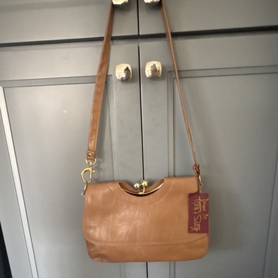 Saks Fifth Avenue Tan Kiss Lock Women's Shoulder Bag