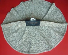 RACHEL ZOE Sparkling Beaded Medallion TABLETOP TREE SKIRT Velvet Elegance 24"