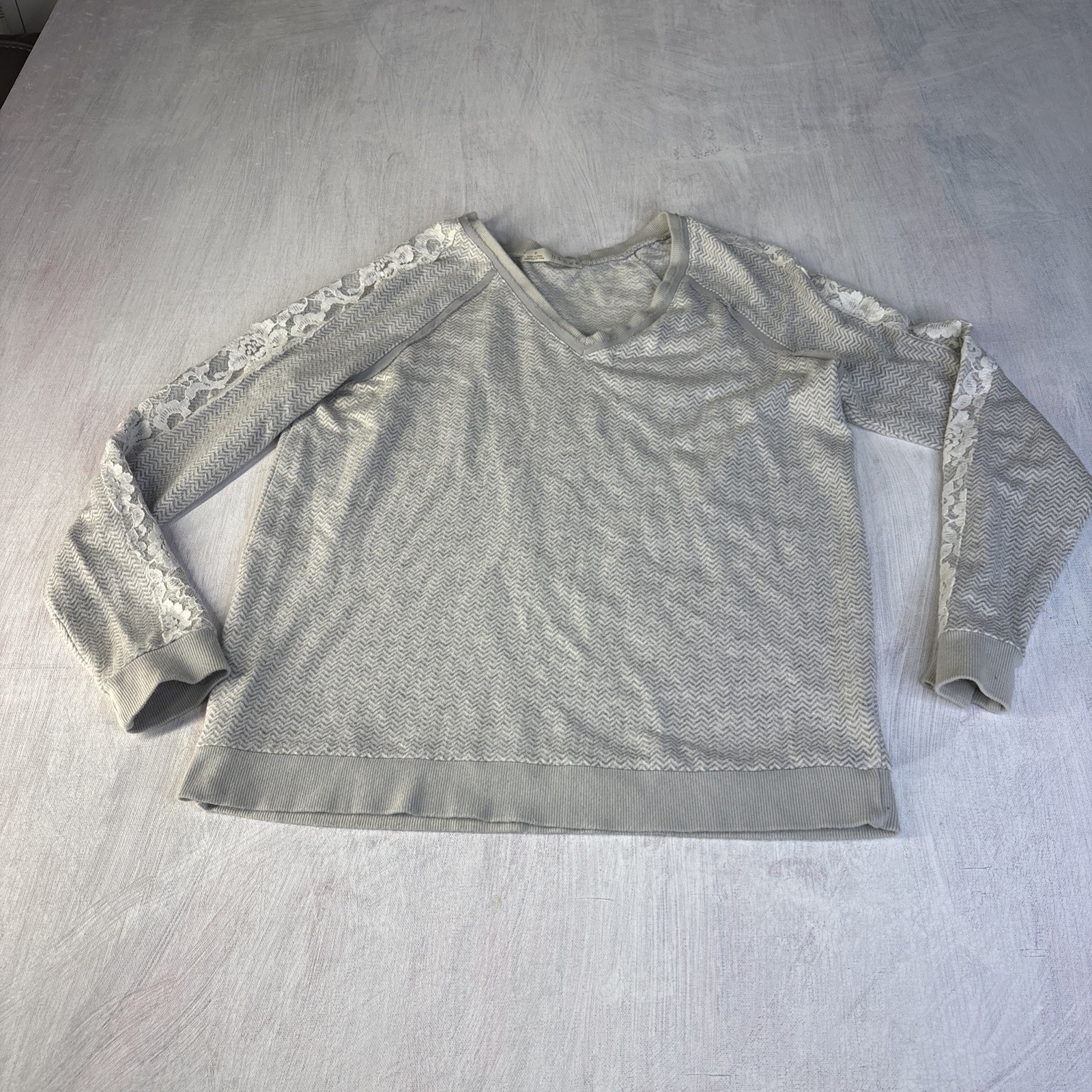 Hinge Women's Size  small gray Pullover Sweater L… - image 2