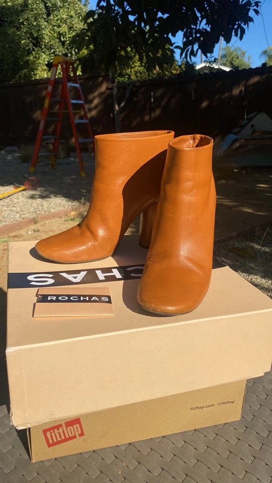 Ботинки на лодыжке Rochas с геометрическим каблуком из верблюжьей кожи 7,5 - Изображение 2 из 4