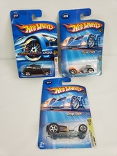 3 Hot Wheels Faster Than Ever First Editions Flattery, Low Carbs, Realistix 2005
