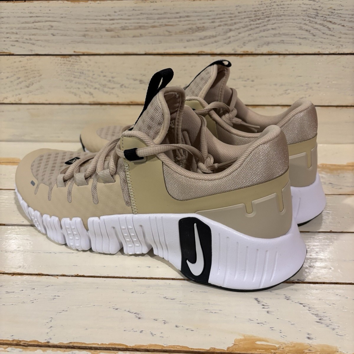 Nike Free Metcon 5 TB Vegas Gold White Black FN6616-701 Men\'s Size 9 Nike Free Metcon 5 TB  main image 3