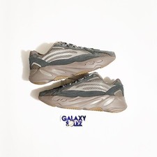 Yeezy Boost 700 V2 Mauve for Sale | Authenticity Guaranteed | eBay