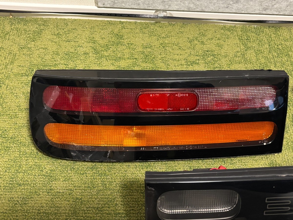 Nissan Genuine 300ZX Fairlady Z Z32 Tail Light Lamp Center Garnish