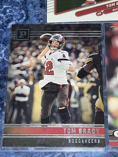 NFL Lot 5 Tom Brady Football Patriots Buccaneers Magnitude Photogenic Optic π₯π₯ - Picture 4 of 6
