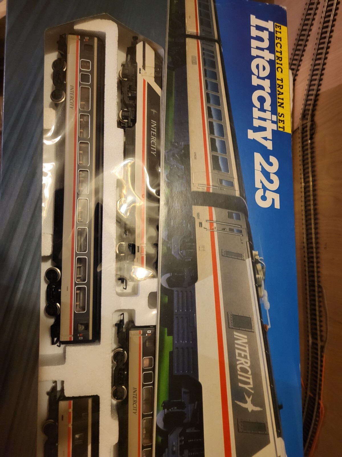 HORNBY INTERCITY 225 TRAIN SET eBay