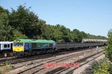 PHOTO  CLASS 66 66796 PASSES BASINGSTOKE WORKING 4Y19 MOUNTFIELD SIDINGS TO SOUT