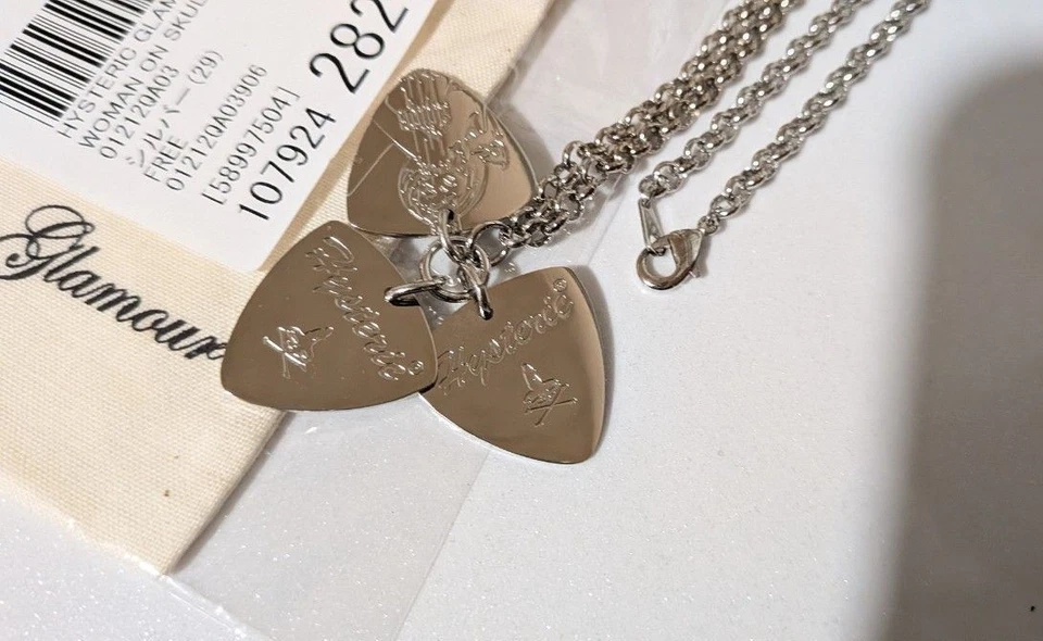 Glamour Histérico Mujer en Calavera Guitarra Pick Collar Colgante Joyería - Nuevo Japón Foto 2 de 4