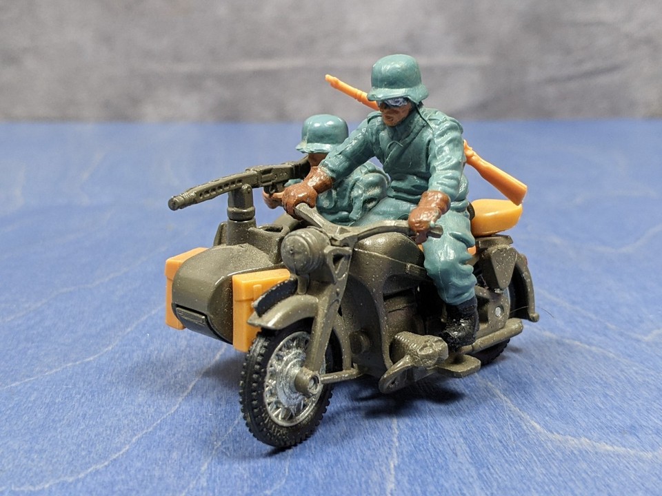 Figurine Britains Deetail - Moto BMW WWII Allemande Avec Pilote (manque Fusil)