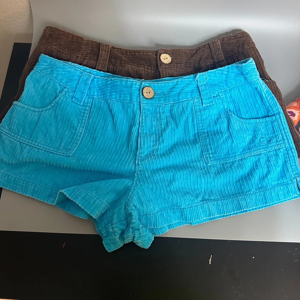 VTG OP Corduroy Short lot of 3 Size 17 Low Rise Micro Mini Beach Surf Skater Y2K - Image 2 of 4