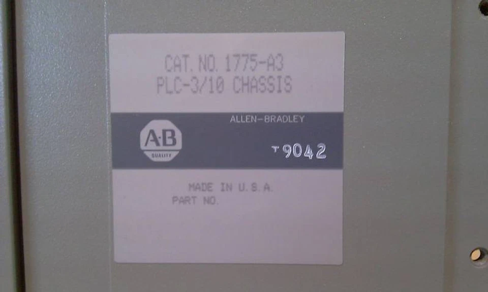 Allen Bradley PLC 3/10 RACK 1775-A3 nuevo Foto 2 de 4