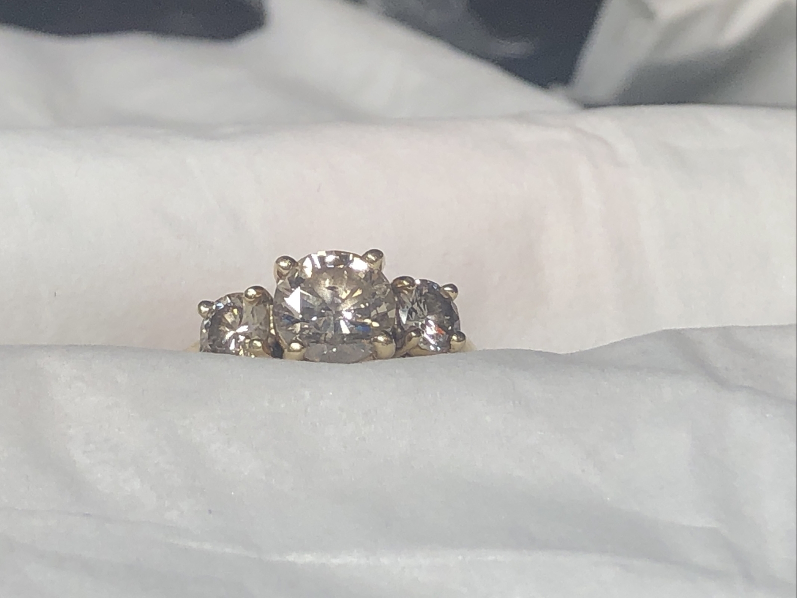 14 k solid Yellow gold 2ctw diamond ring preowned - image 5