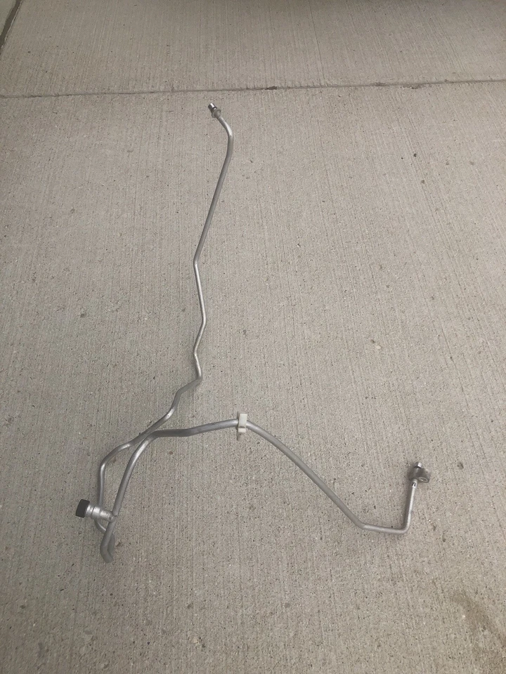 Nissan Cube 2011 tubo aire acondicionado enfriador delantero alto, fabricante de equipos originales Foto 3 de 4