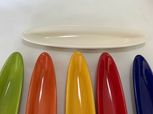 6 Pottery Barn Olive/Pickle Boats Red Blue Yellow Orange White Grn Colorful Serv - Picture 7 of 8