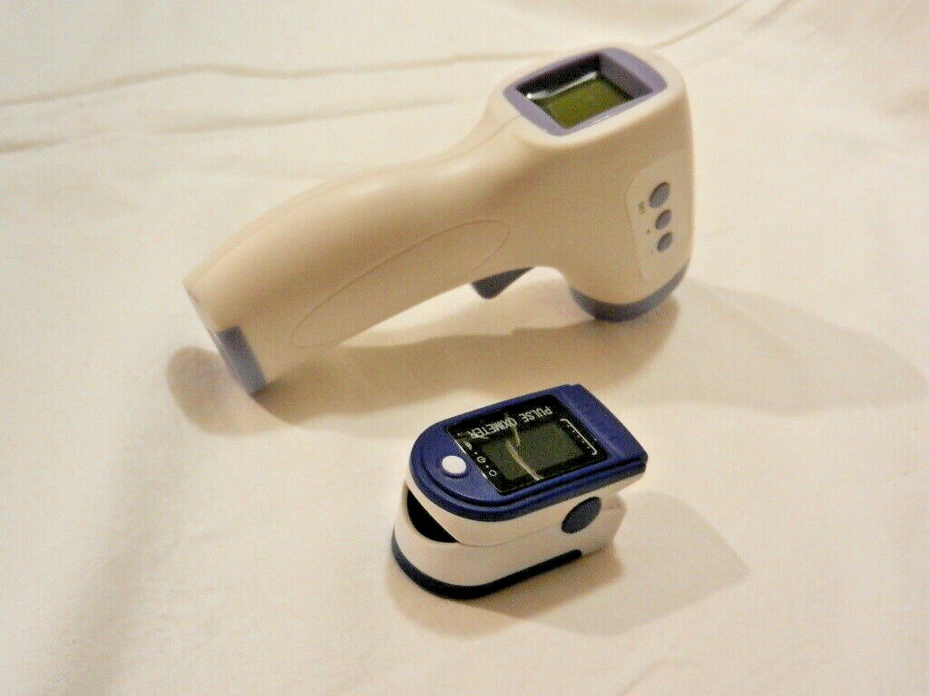 TERMOMETRO INFRAROSSI FEBBRE SENZA CONTATTO TERMOSCANNER + PULSIOSSIMETRO NUOVI