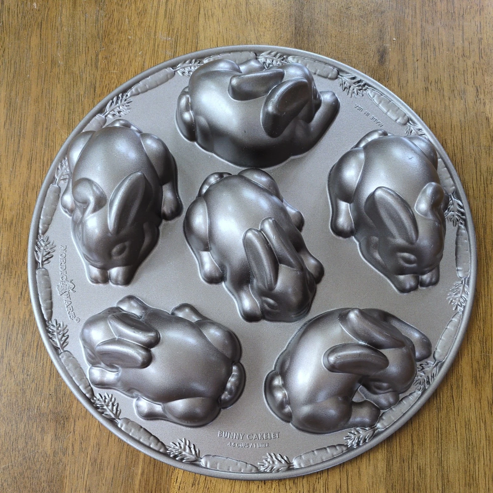 Nordic Ware Bunny Cakelet Pan 4.5 Cup 1L Cast Aluminum Mold Made in USA