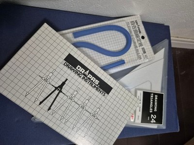 Drapas Drafting Equipment Set 24Cm Triangular Ruler Etc.