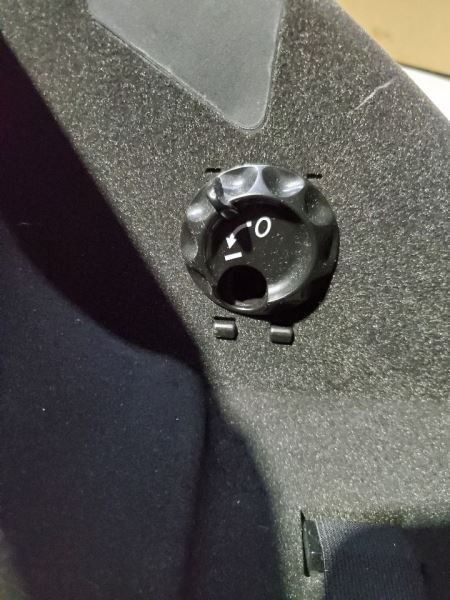 2017 2018 2019 2020 2021 2022 Maserati Levante OEM Glove Box Assembly Black