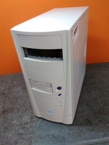 Vintage Beige Pentium 4 Era Tower PC Case 3.5" Floppy No PSU - Picture 3 of 8