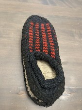 Handmade Yarn House Slippers Gray Red