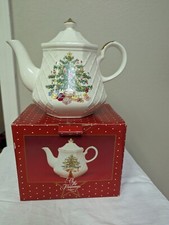 Vintage Christmas Ceramic Teapot Festive Christmas Tree, Presents Raised Lattice