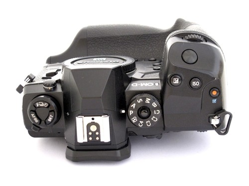 Olympus OM-D E-M1X Digitalkamera 5.850 Auslösungen Gewährleistung 1 Jahr - Bild 5 von 11