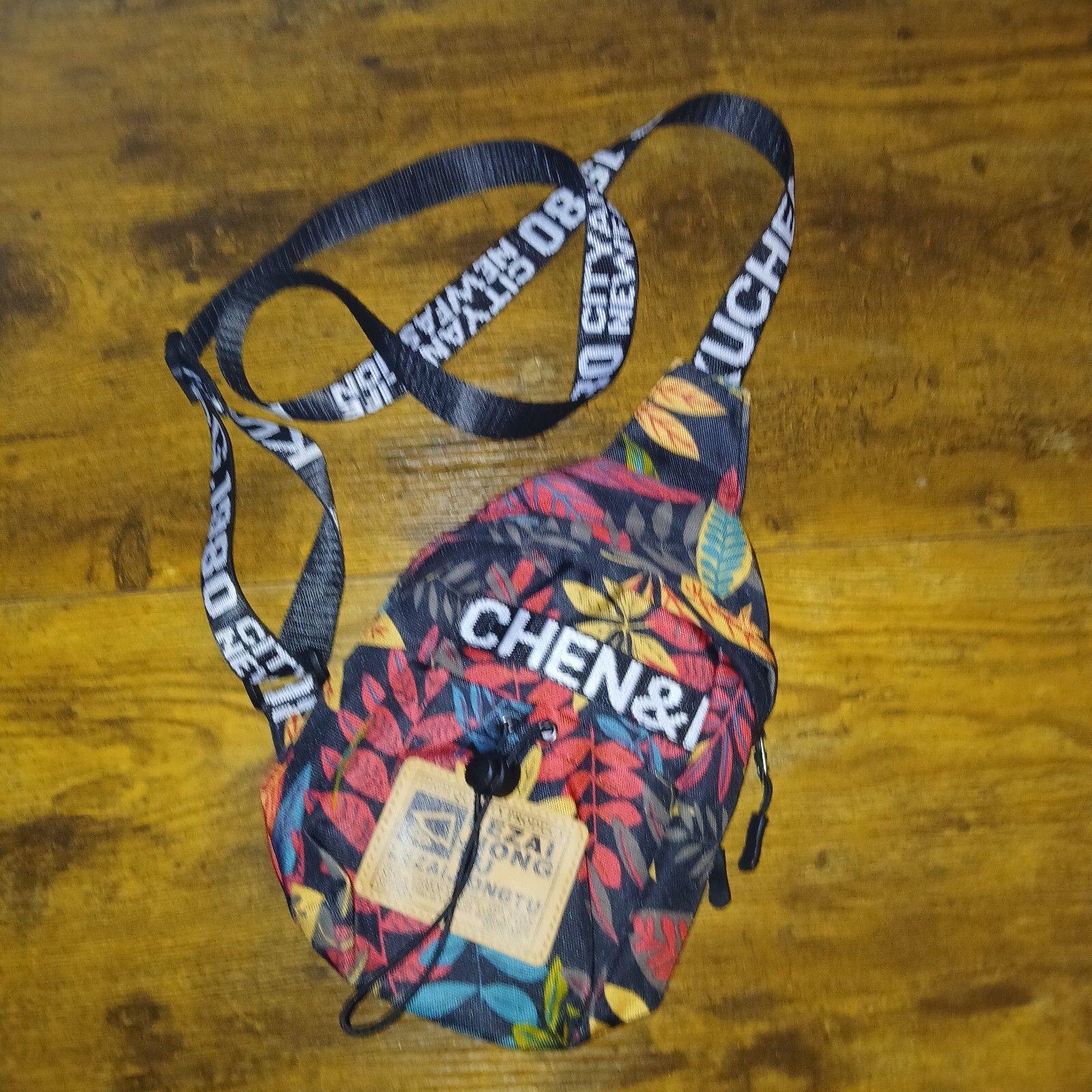 Mini Leaf Print Letter Patch Decor Sling Bag - image 1