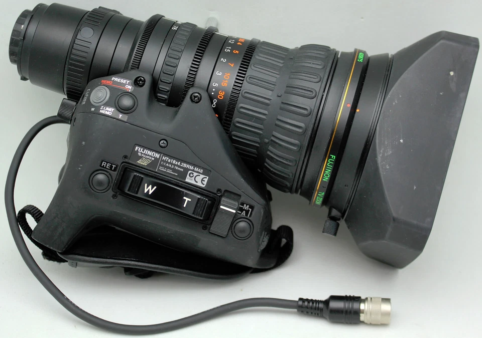 Lente HD Fujinon HTs18X4.2BRM M-48 1:1.4 1/3" para GY-HM790 Sony Panasonic HPX370 Foto 3 de 4