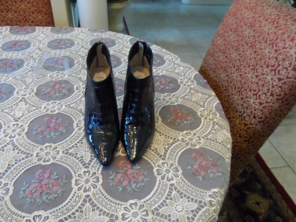 Botines Jimmy Choo Negro Cocodrilo Repujado Charol Talla 38.5M Foto 3 de 4